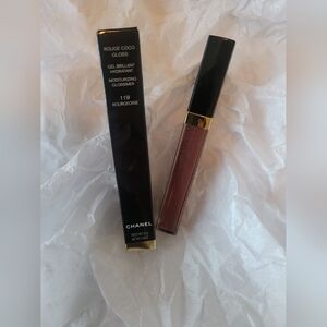 Chanel Lip gloss in #119 Bourgeoisie